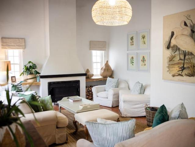 3 Bedroom House To Let in Franschhoek