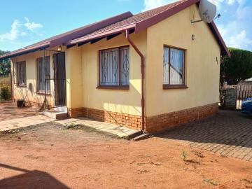 3 Bedroom House To Let in Geelhoutpark