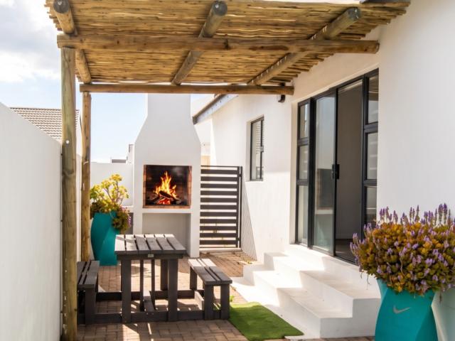3 Bedroom House To Let in Golden Mile