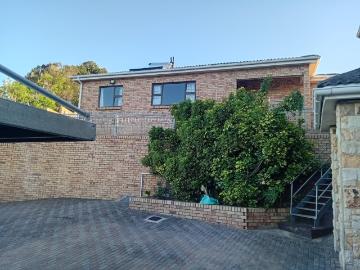 3 Bedroom House To Let in Gonubie North