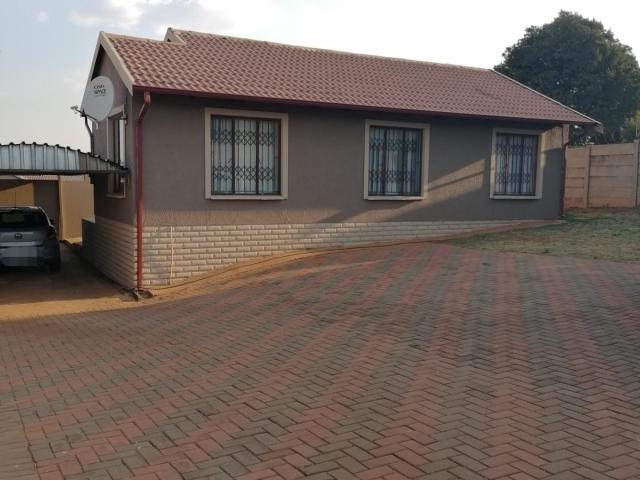 3 Bedroom House To Let in Groblerpark