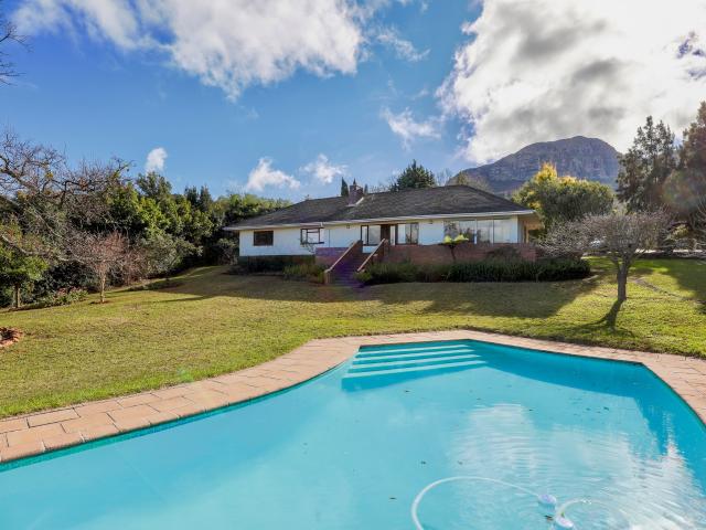 3 Bedroom House To Let in Helderrand