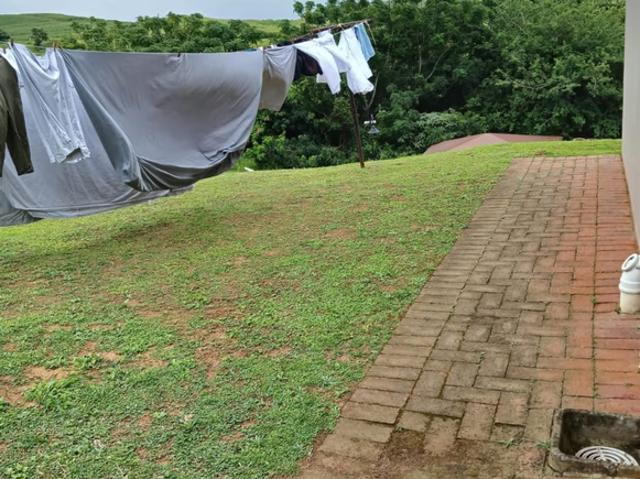 3 Bedroom House To Let in Illovo Beach
