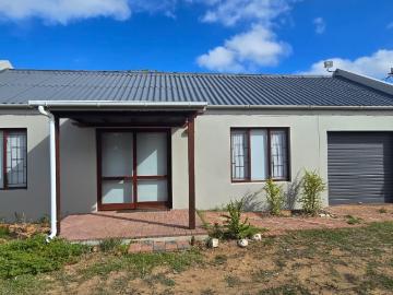3 Bedroom House To Let in Stilbaai Wes