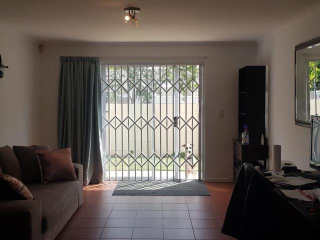3 Bedroom House To Let in Sunningdale
