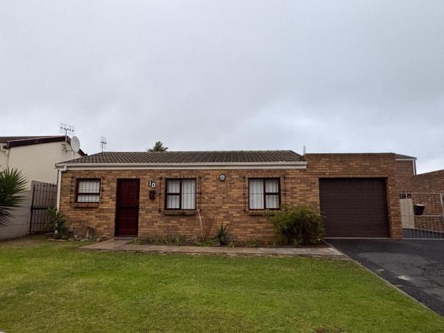 3 Bedroom House To Let in Sanddrift