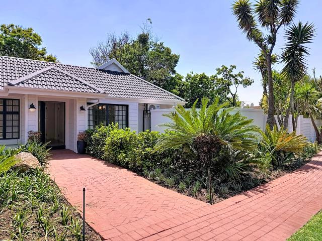 3 Bedroom House To Let in Silver Lakes Golf Estate