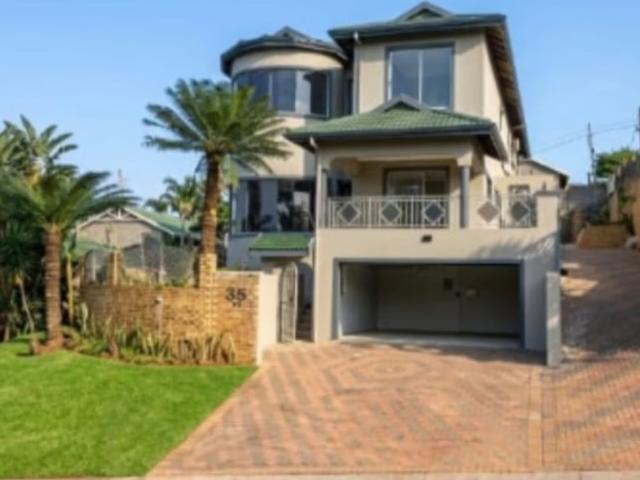 3 Bedroom House To Let in Somerset Park | Campbell Property Group