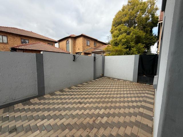3 Bedroom House To Let in Sonneveld