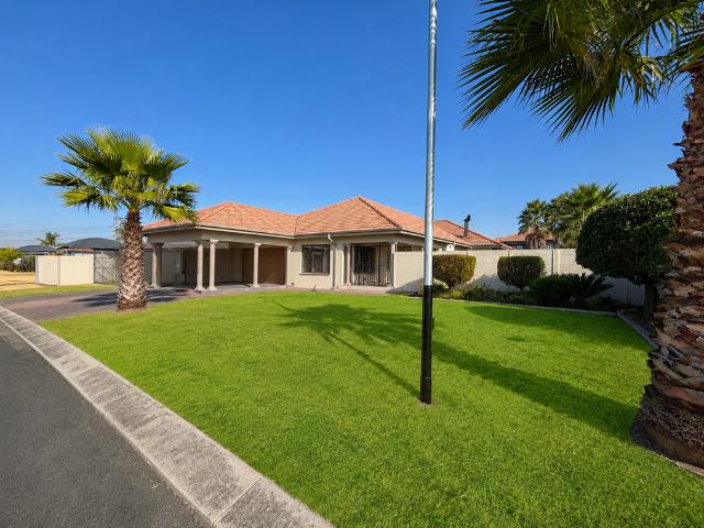 3 Bedroom House To Let in Three Rivers East