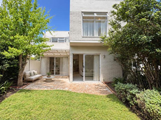 3 Bedroom House To Let in Tokai