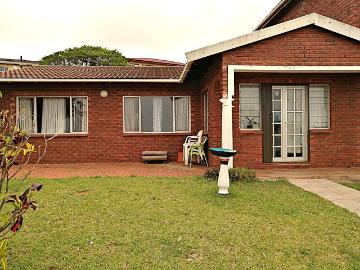 3 Bedroom House To Let in Treasure Beach