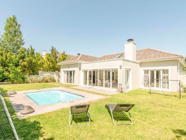 3 Bedroom House To Let in Val de Vie Estate