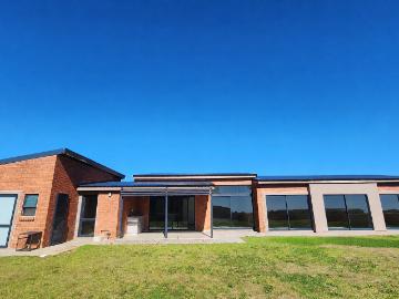 3 Bedroom House To Let in Van Der Hoff Park