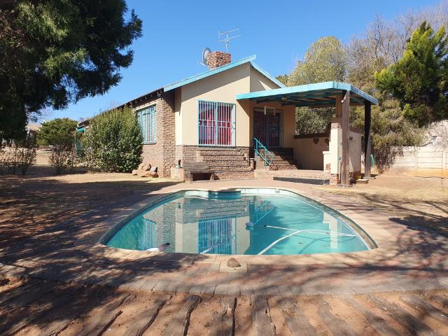 3 Bedroom House To Let in Virginia Park
