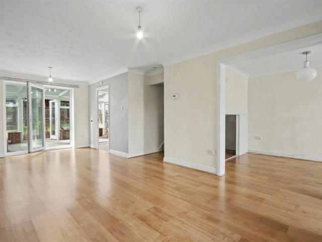 3 Bedroom House to let