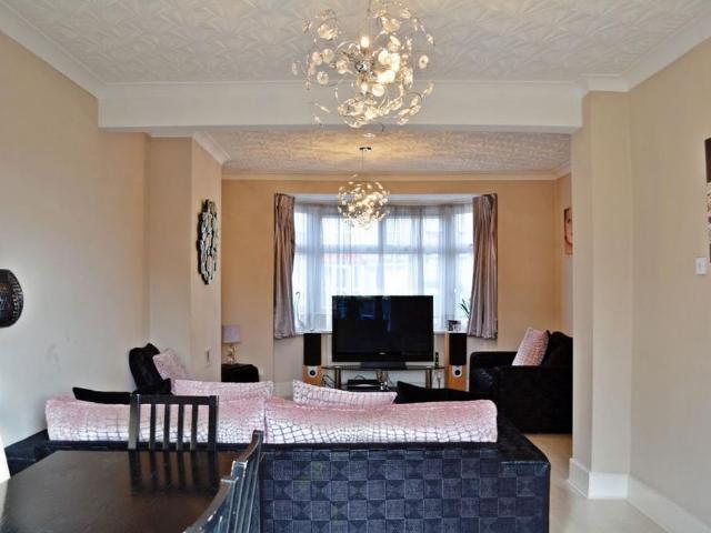 3 bedroom house to rent