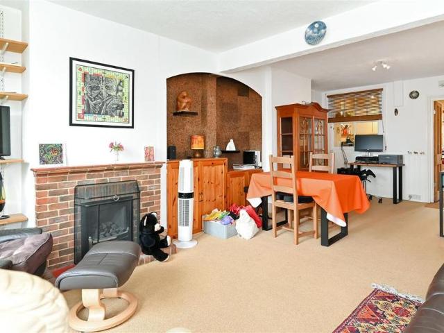 4 bedroom house to rent