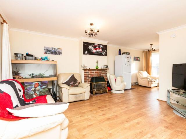 3 bedroom house to rent