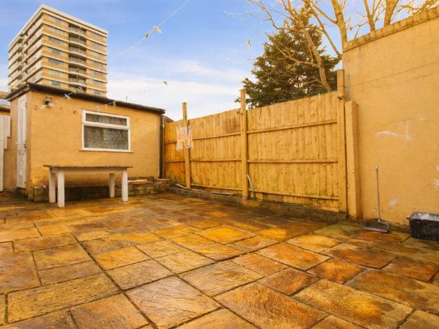 3 bedroom house to rent