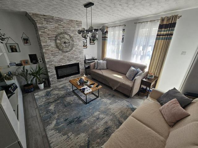 3 bedroom house to rent