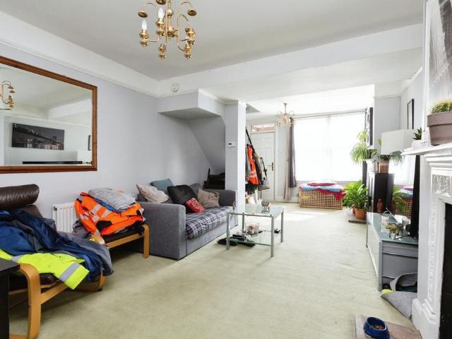 3 bedroom house to rent