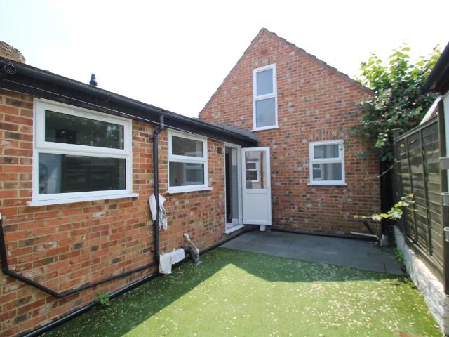 3 bedroom house to rent