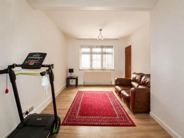 3 bedroom house to rent