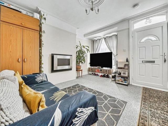 3 bedroom house to rent