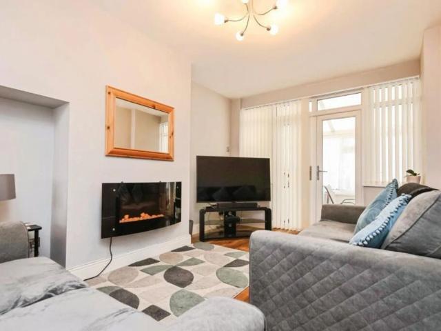 3 bedroom house to rent