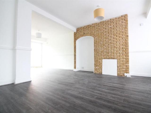 3 bedroom house to rent
