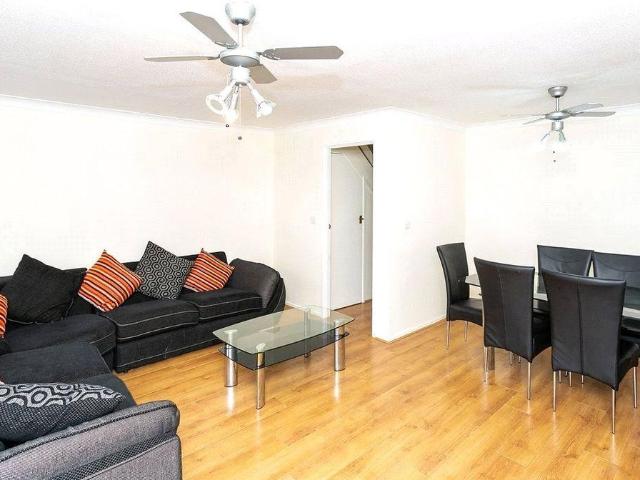 3 bedroom house to rent