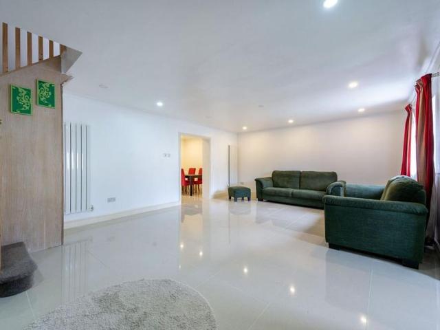 3 bedroom house to rent