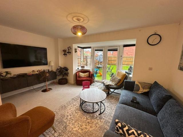 3 bedroom house to rent