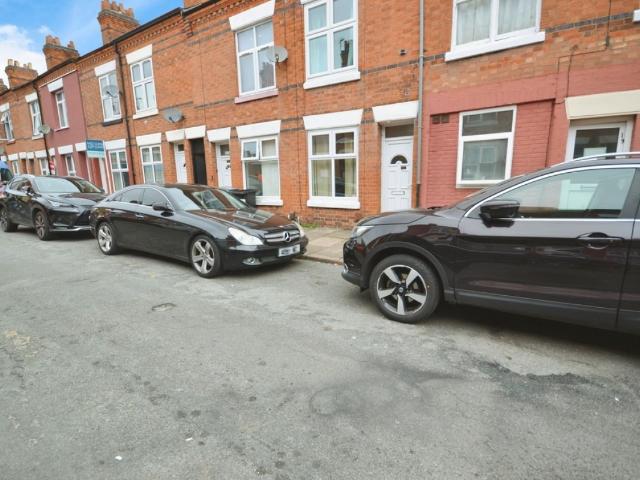 3 bedroom House To Rent