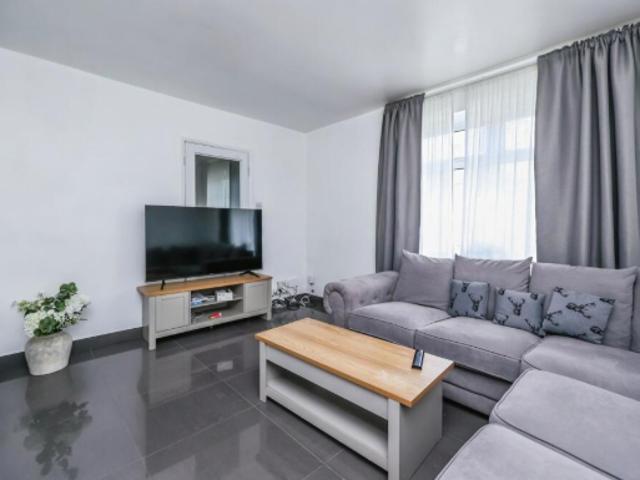 3 bedroom house to rent