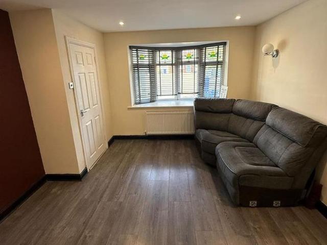 3 bedroom house to rent