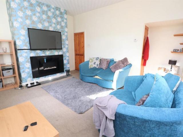 3 bedroom house to rent