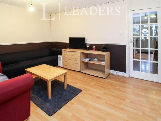 3 bedroom house to rent