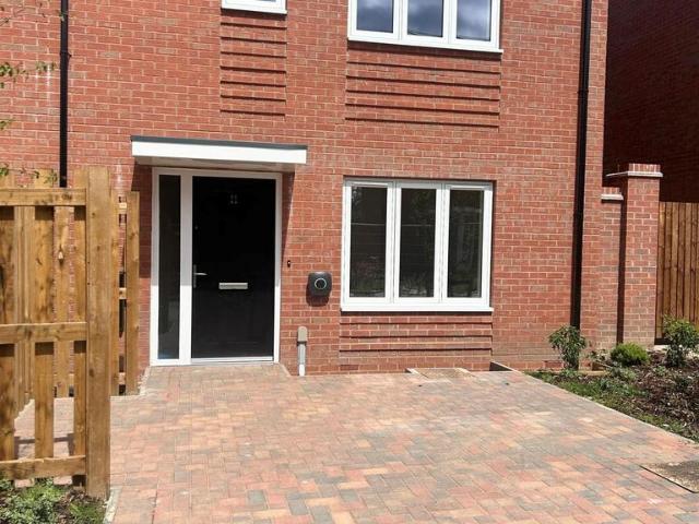 3 bedroom house to rent
