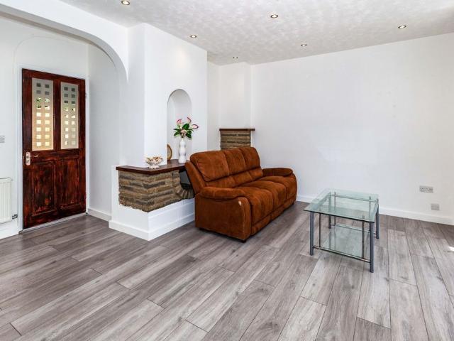 3 bedroom house to rent