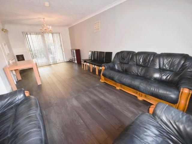 3 bedroom house to rent