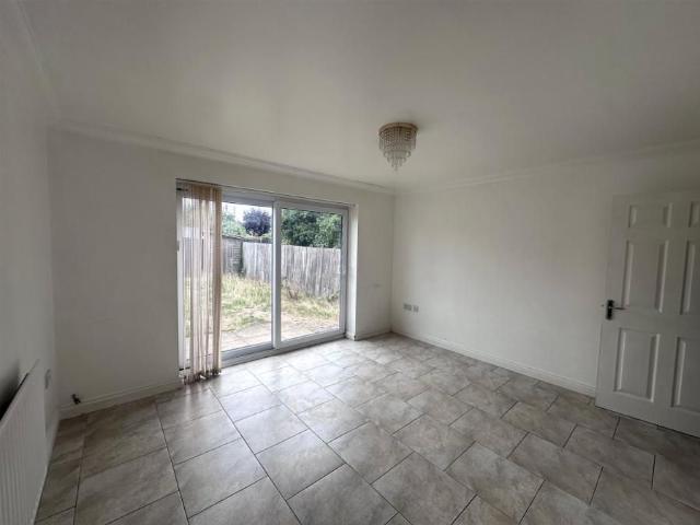 3 bedroom house to rent Tavistock Street, Bletchley, Milton Keynes, Buckinghamshire, MK2