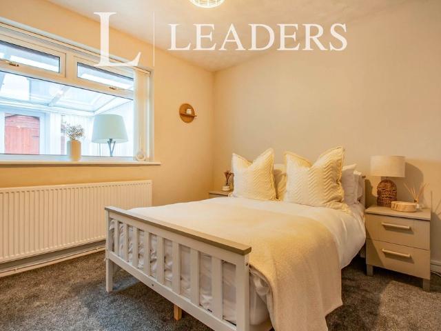 3 bedroom house to rent Turf House Close, Littleborough, OL15