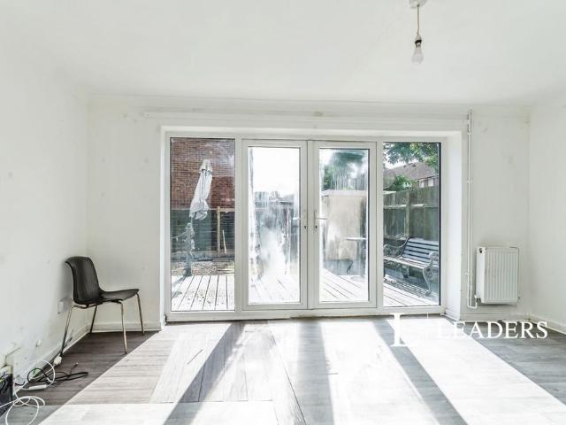 3 bedroom house to rent Winchester Way, Rainham, Gillingham, Kent, ME8