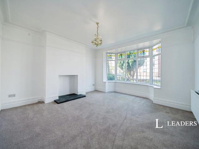 3 bedroom house to rent Wilderspool Causeway, Warrington, WA4