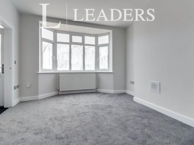 3 bedroom house to rent Woodlands Drive, Loughborough, LE11
