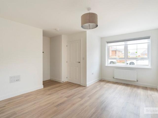 3 bedroom house to rent Blackbird Road, Yapton, Arundel, West Sussex, BN18