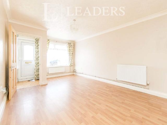 3 bedroom house to rent Broadway, Jaywick, Clacton on Sea, CO15