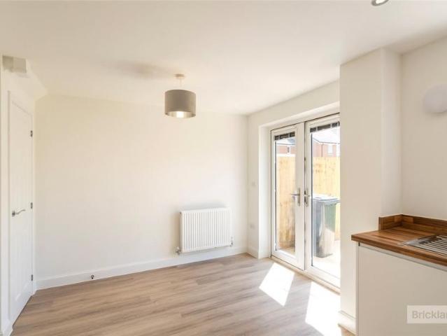 3 bedroom house to rent Chaffinch Gardens, Yapton, Arundel, West Sussex, BN18
